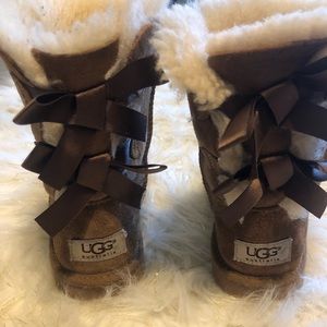 UGGS girls size 13